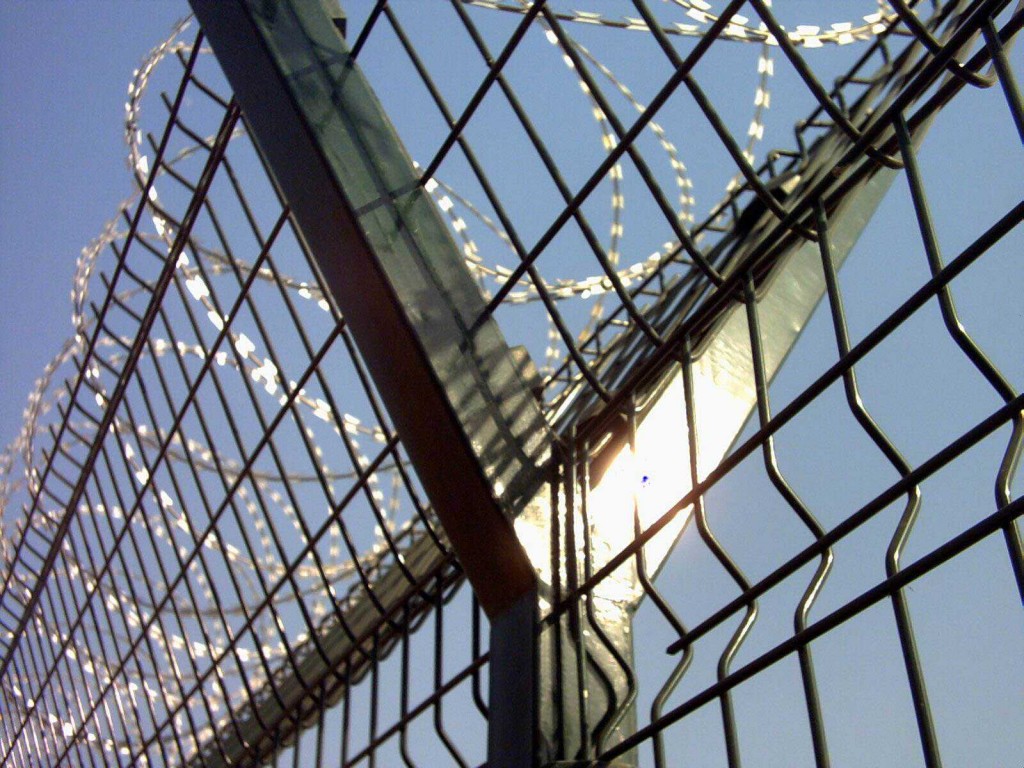 V-fence